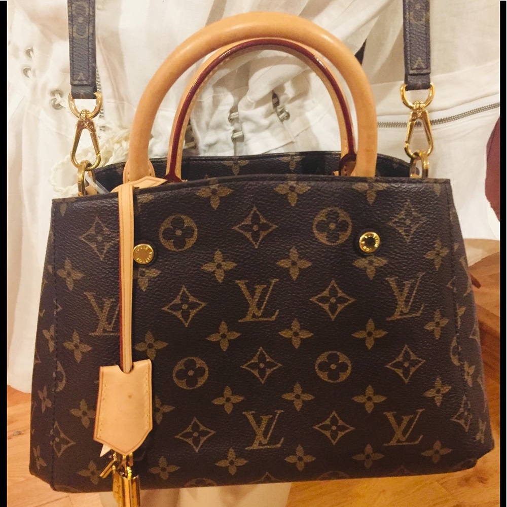 ❌ITS BEEN SOLD❌💚LVMONTAIGNE BB RETAIL $2600💚 - Picture 5 of 7